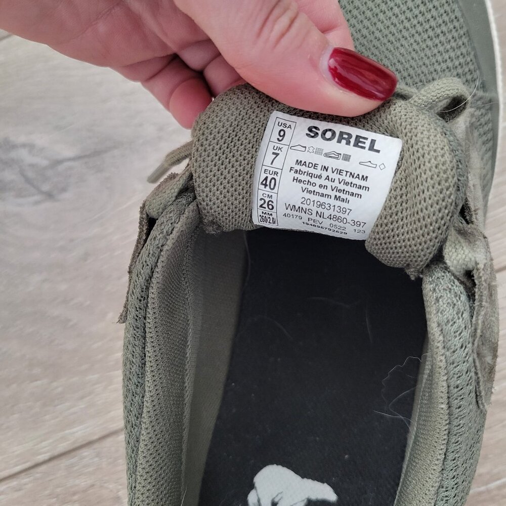 Sorelout n about sneakers size 9